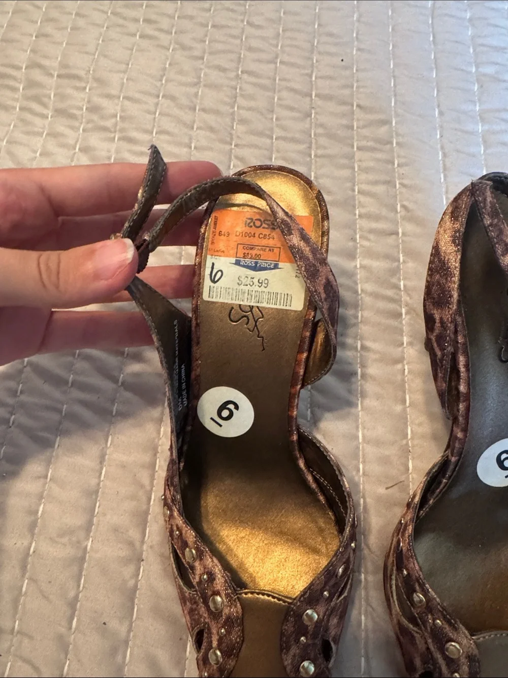 Pointed Slingback Heels in Brown Leopard Print